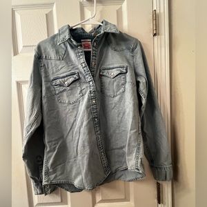 3/$25 🎅🏼 Levi’s Size M